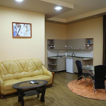 Elko Hotel Ереван Экстерьер фото