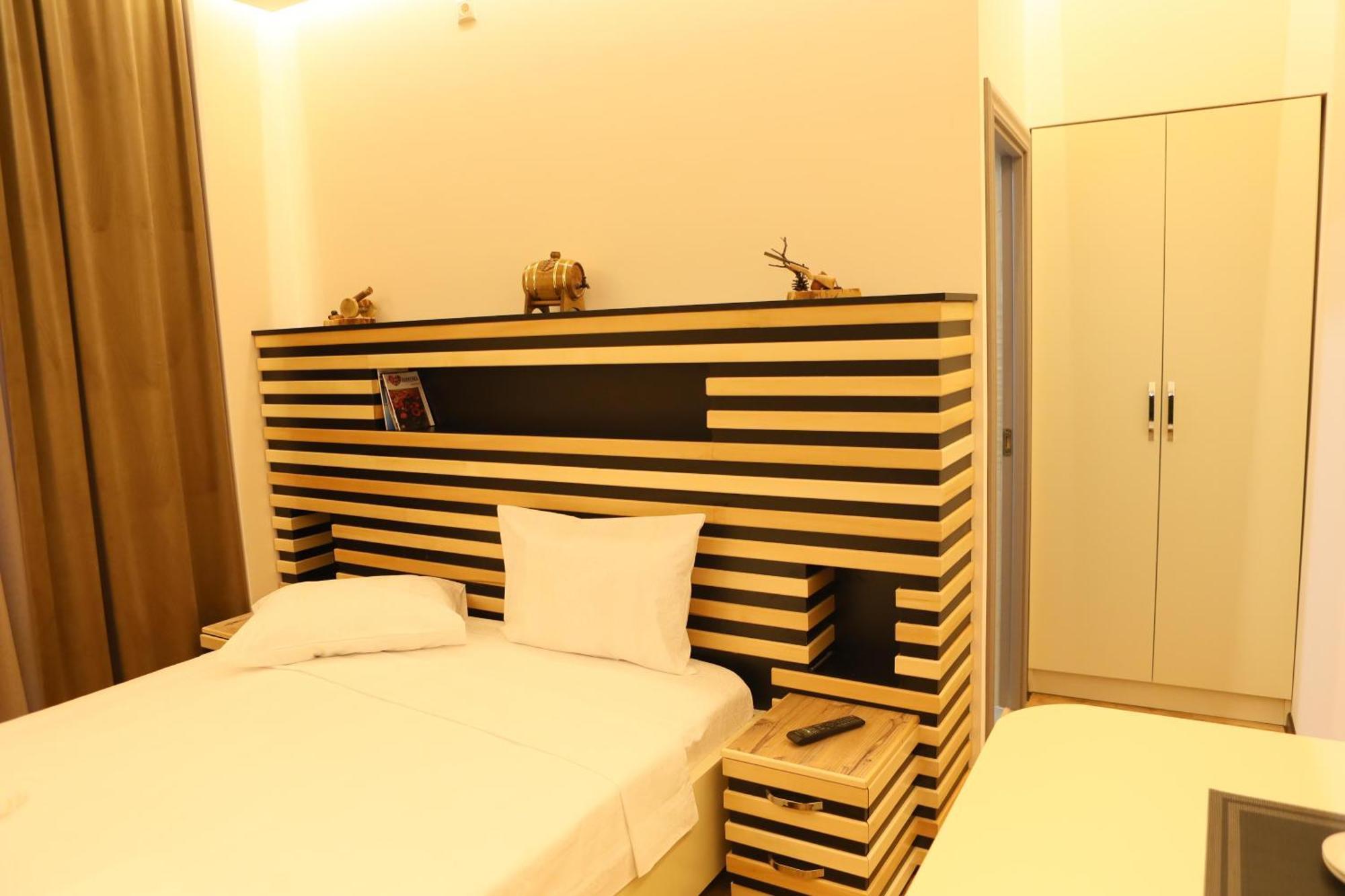Elko Hotel Ереван Экстерьер фото