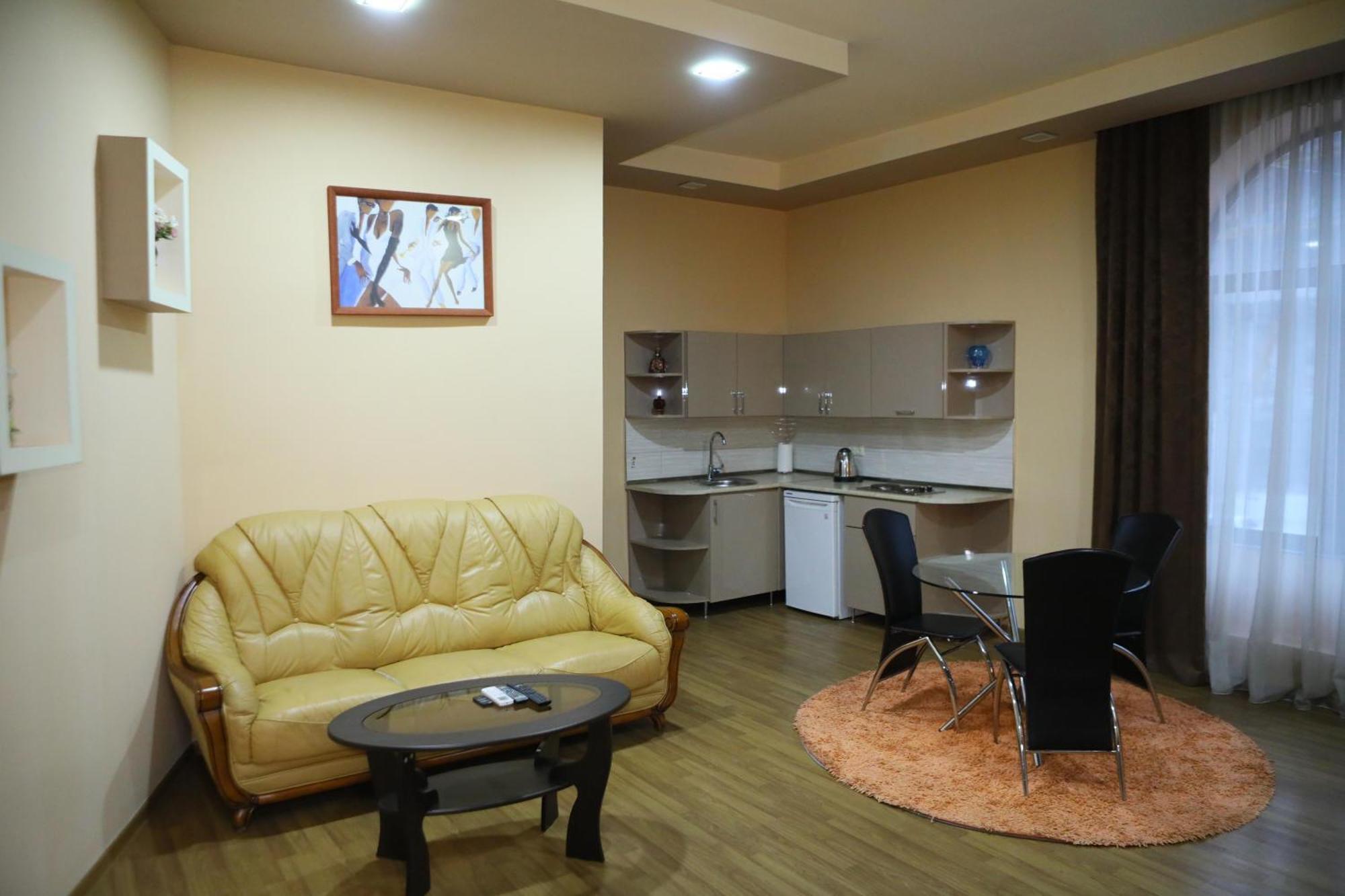Elko Hotel Ереван Экстерьер фото